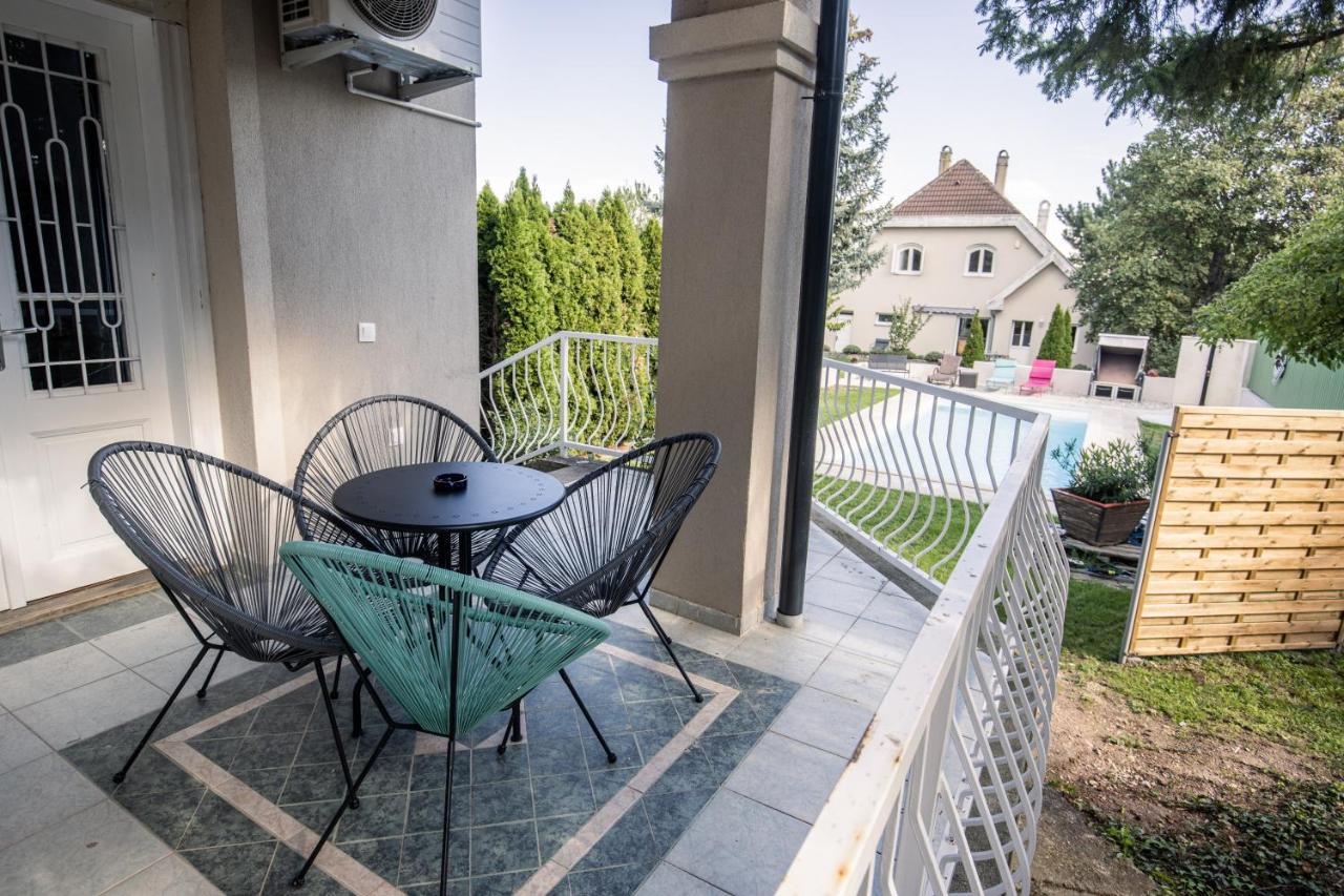 Manor Apartments, Csopak Buitenkant foto
