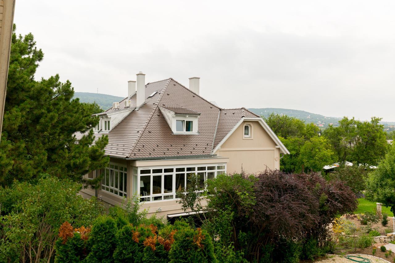Manor Apartments, Csopak Buitenkant foto